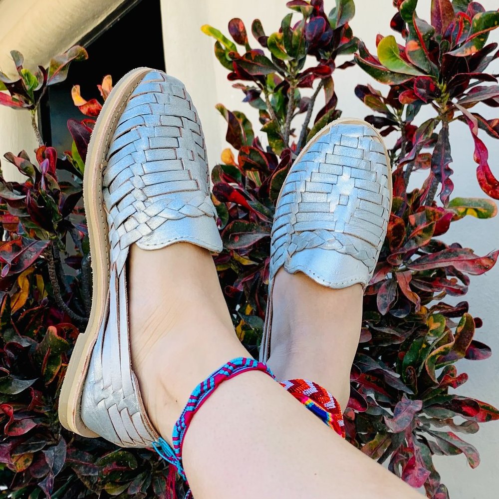 Artisan Mexican Leather Huaraches (Silver)